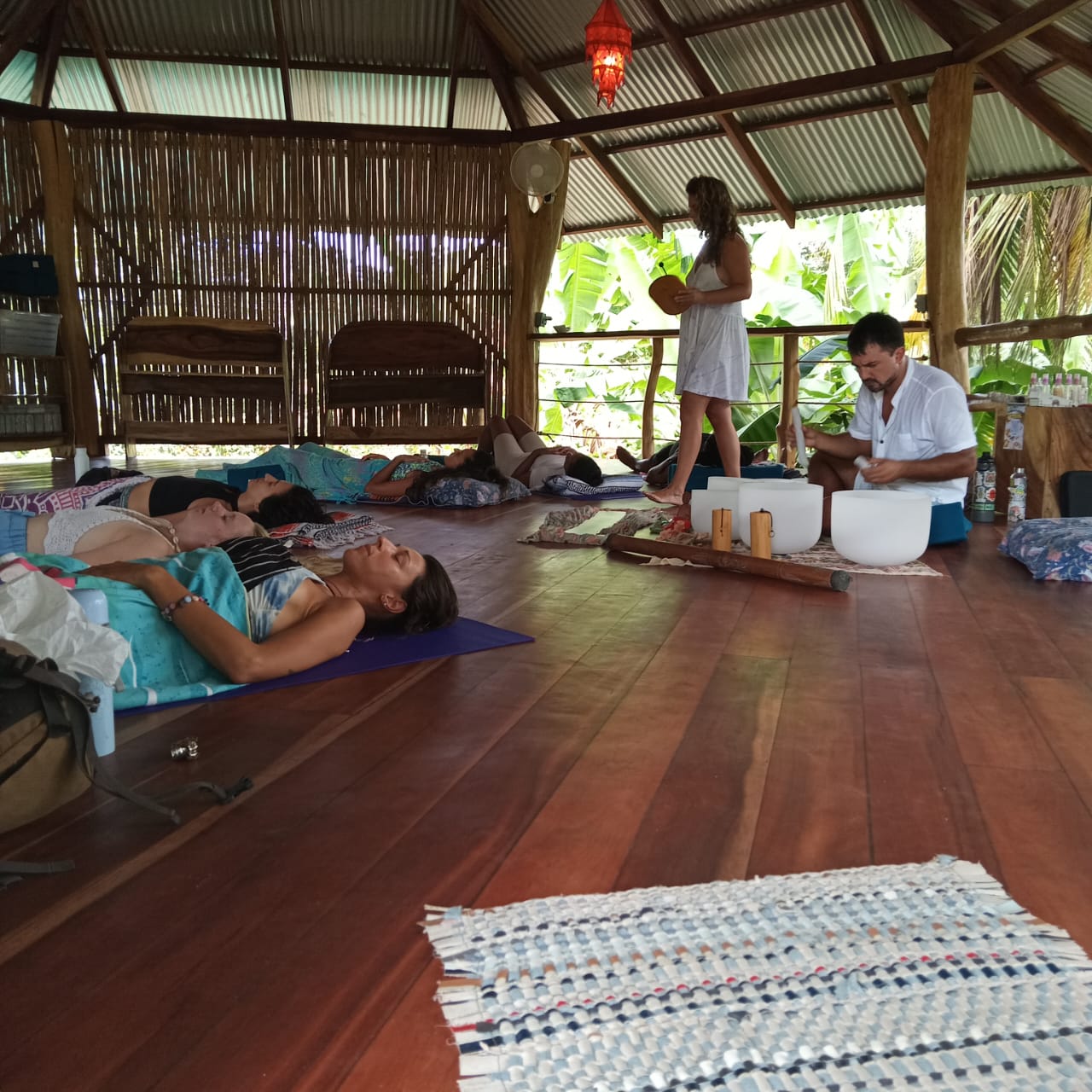 Kona Wellness Shala - Playa 506 Beachfront Hostel 